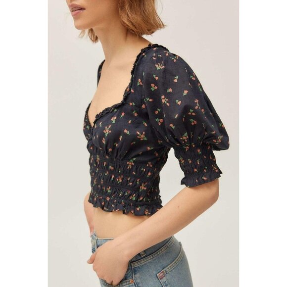 Urban Outfitters women's medium black‎ smocked puff sleeve crop top blouse - Picture 2 of 9